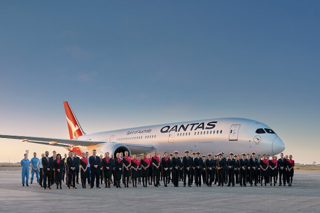 Qantas 787 Dreamliner with staff on tarmac