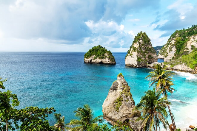 Crystal clear water at Diamond Beach, Nusa Penida, Bali