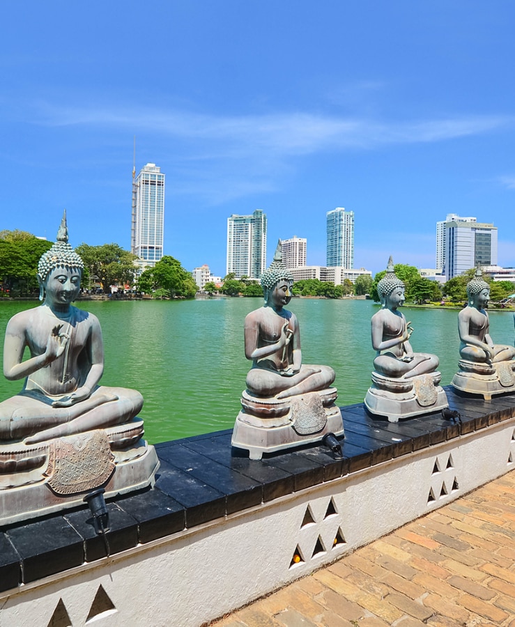 The Gangarama Temple In Beira Lake, Seema Malakaya