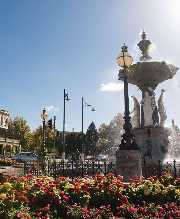 Bendigo flowers water fountain