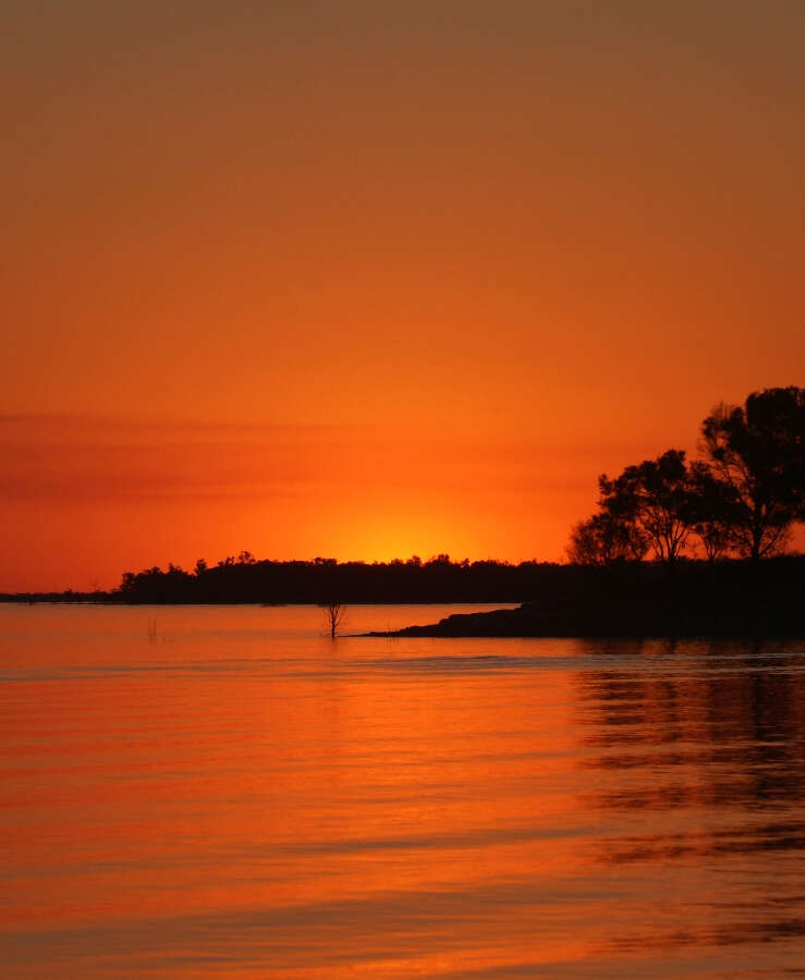 Sunset on Lake Maraboon Emerald, Queensland