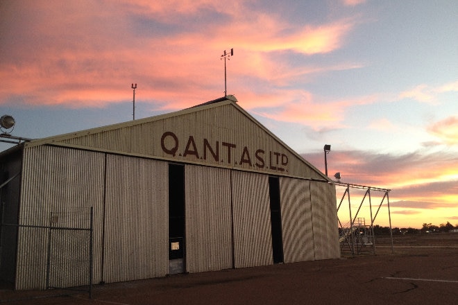 qantas founders museum hangar qld