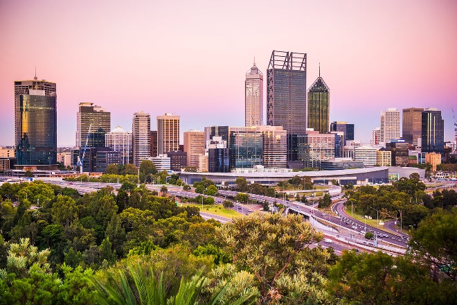 Earn Qantas Points from Dubai to Perth