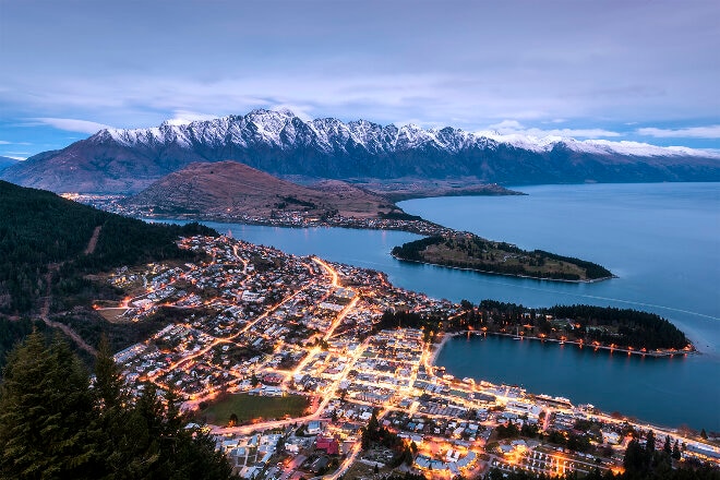 Earn Qantas Points from Auckland to Queenstown