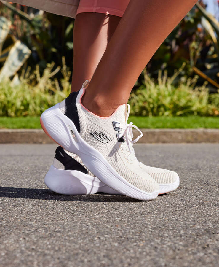 Earn Qantas Points with Skechers