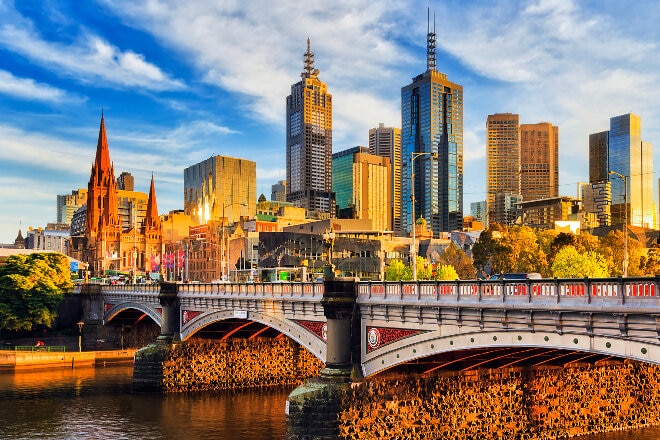 Earn Qantas Points from Sydney to Melbourne