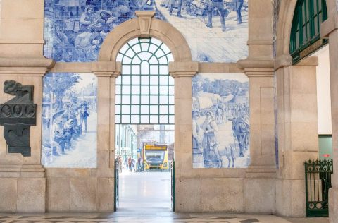 São Bento station, Porto