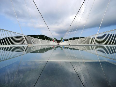 Terrifying 300-Metre-High Glass Walkway Opens in China