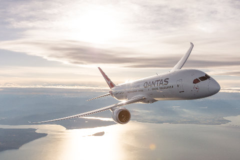 Qantas 787 plane flying in the sky