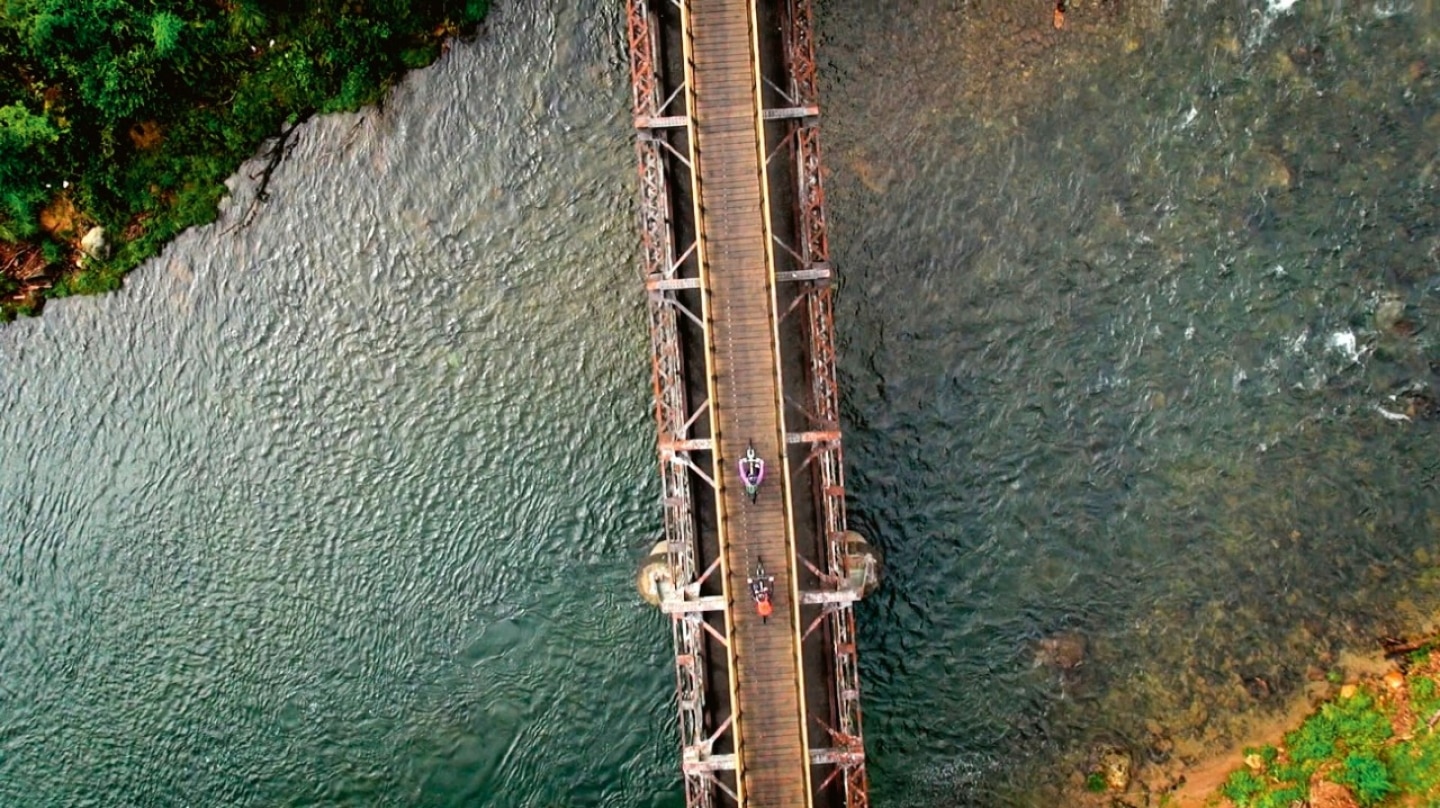 hauraki rail trail shuttle