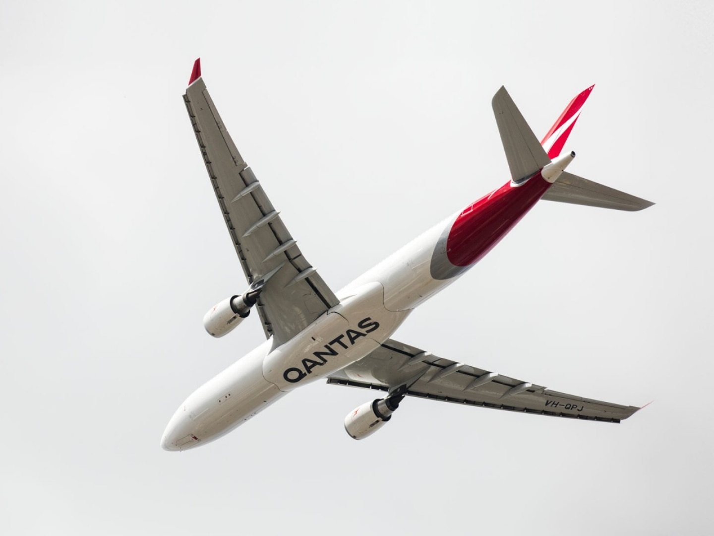 Qantas Making Direct East Coast to London and New York Flights a ...